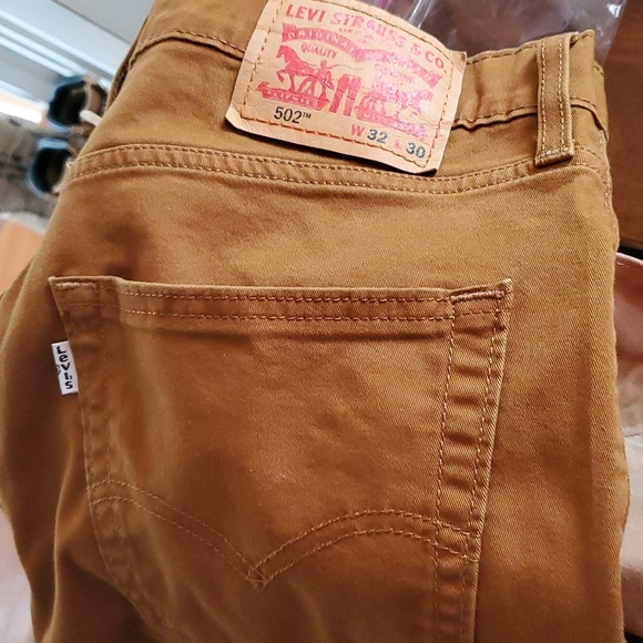 Levis Jeans - Picture 7 of 7